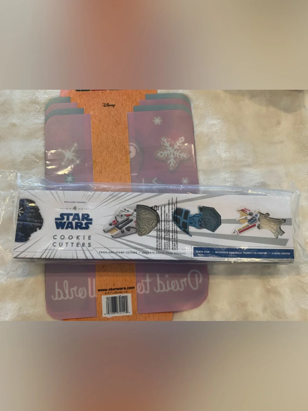 NEW Star Wars Cookie Baking Set 8 Cutters and 4 Cutting Mats